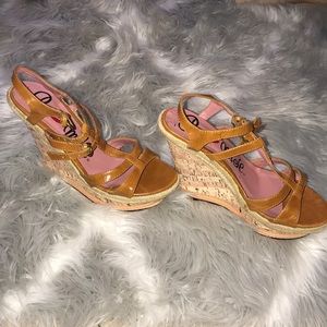 Tan wedges